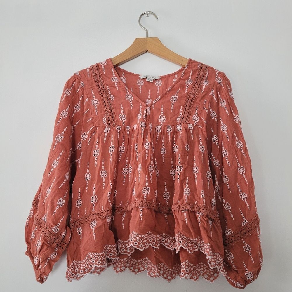 American Eagle Eyelet Women's Boho Top Small 100% Cotton